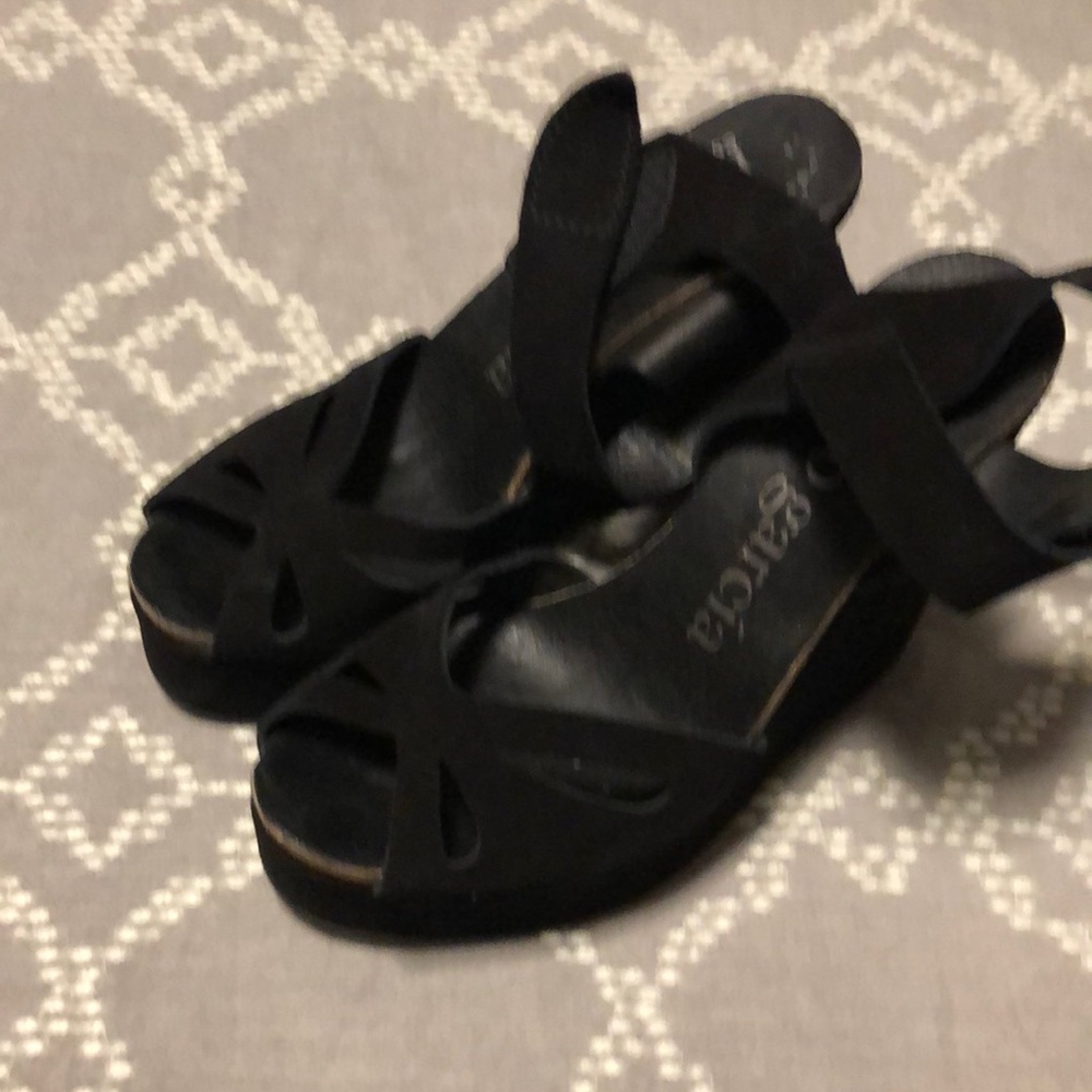 Pedro García wedges